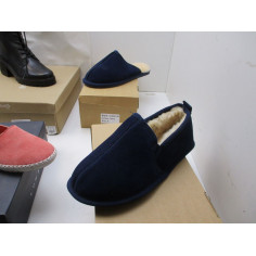 20 Paires de chaussures avec boites a 5€