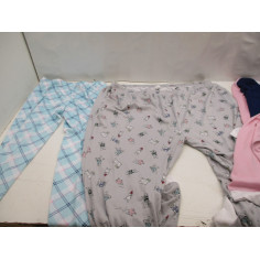 78 Pyjamas haut ou bas a 0.60€