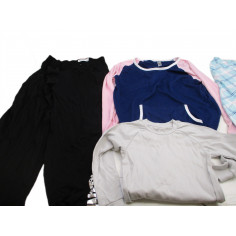 78 Pyjamas haut ou bas a 0.60€