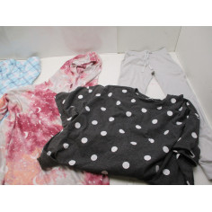 78 Pyjamas haut ou bas a 0.60€