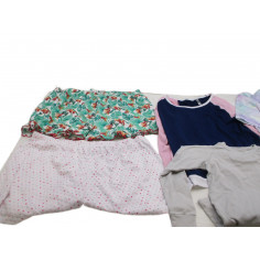 78 Pyjamas haut ou bas a 0.60€