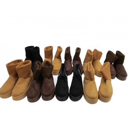 9 Paires de chaussures a 4€