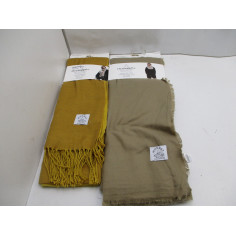 12 Echarpes a 4€