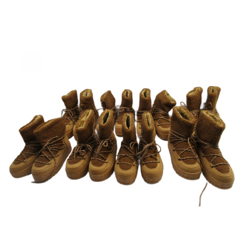10 Paires de chaussures a 3€