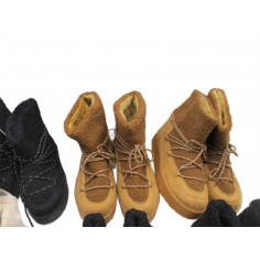 10 Paires de chaussures a 3€