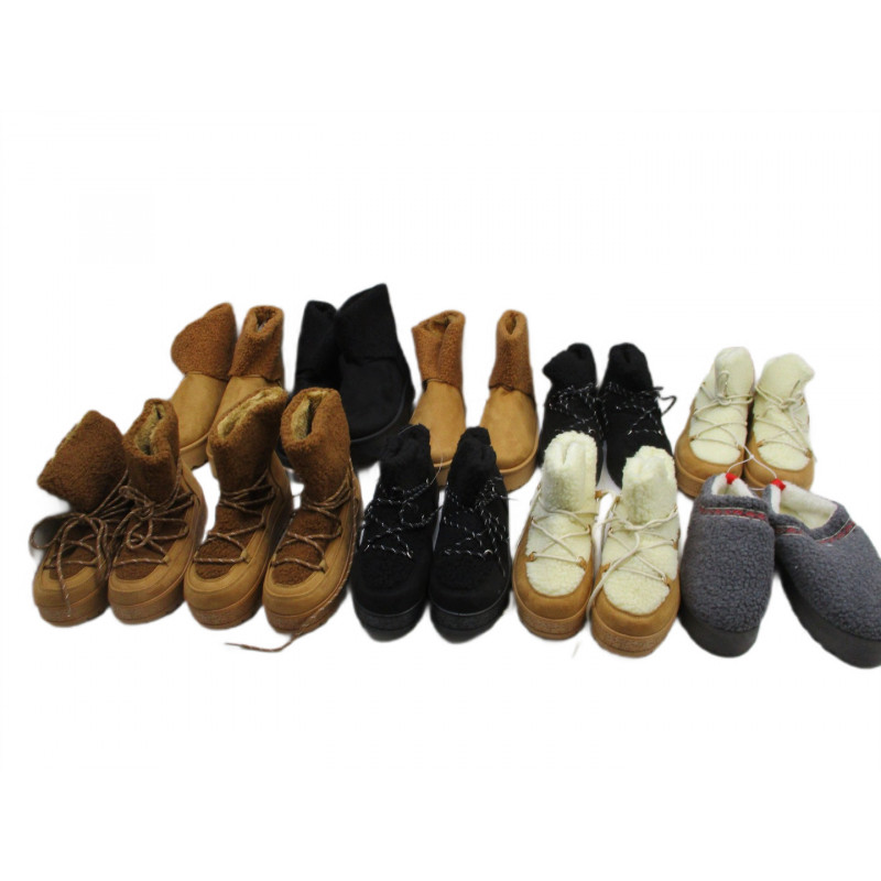 12 Paires de chaussures a 3€