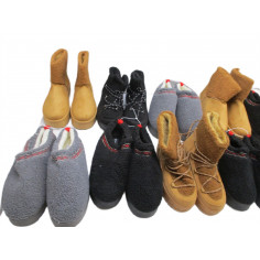 12 Paires de chaussures a 3€
