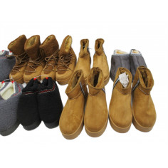 12 Paires de chaussures a 3€