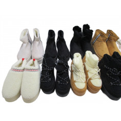 12 Paires de chaussures a 3€