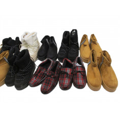 12 Paires de chaussures a 3€