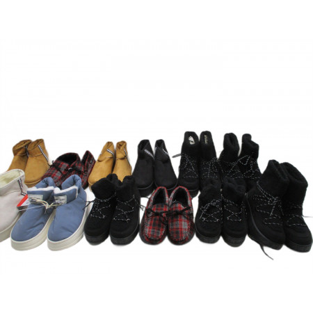 12 Paires de chaussures a 3€