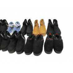 12 Paires de chaussures a 3€