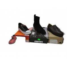 100 paires de chaussures a 3.50€