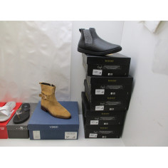 100 paires de chaussures a 3.50€