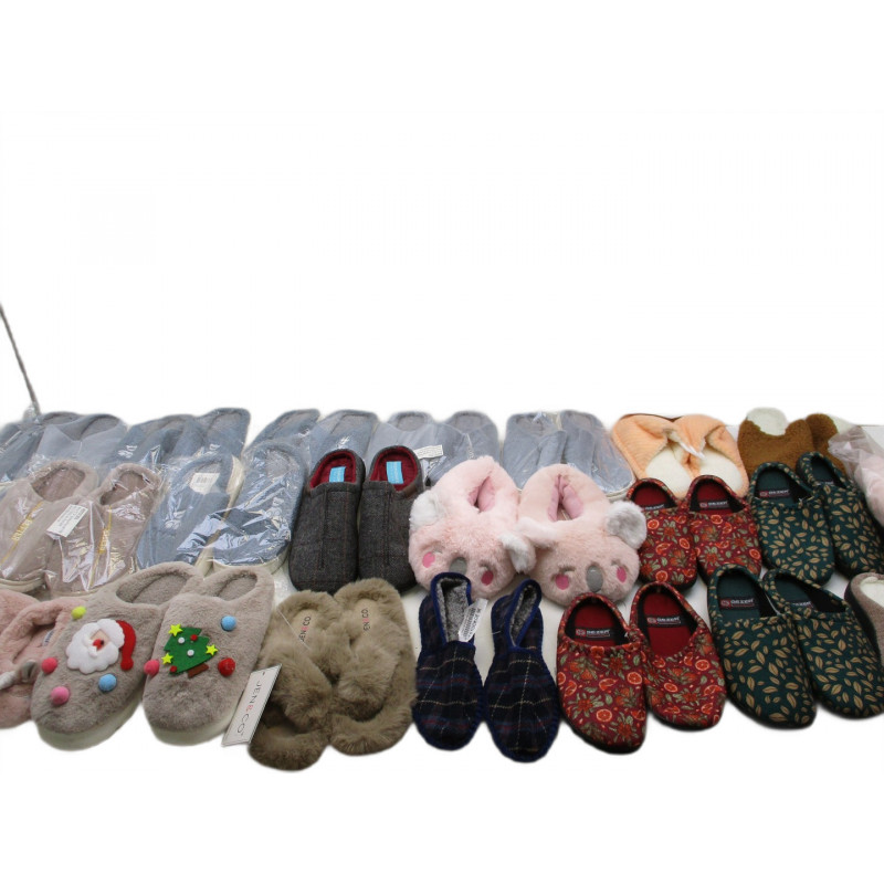 25 Paires de chaussons a 2€