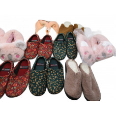 25 Paires de chaussons a 2€