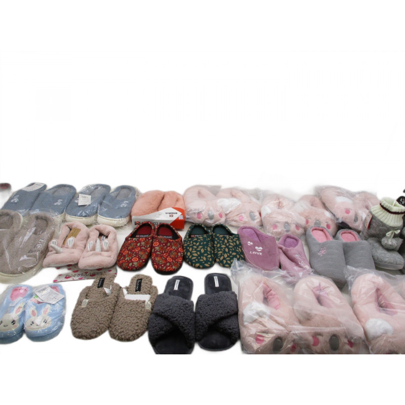 25 Paires de chaussons a 2€