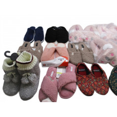 25 Paires de chaussons a 2€