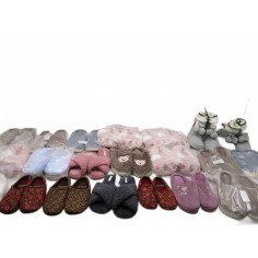 22 Paires de chaussons a 2€