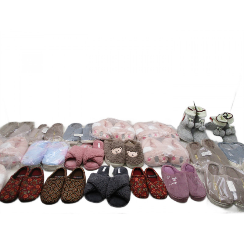 22 Paires de chaussons a 2€