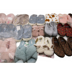 26 Paires de chaussons a 2€