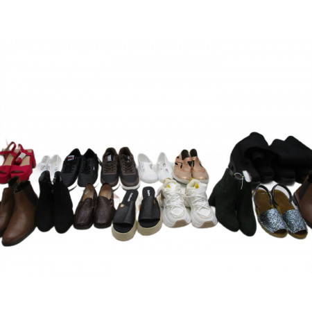 18 Paires de chaussures a 3€