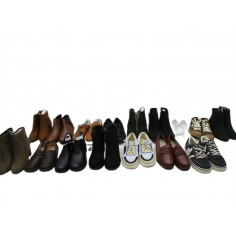 16 Paires de chaussures a 3€