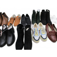 16 Paires de chaussures a 3€