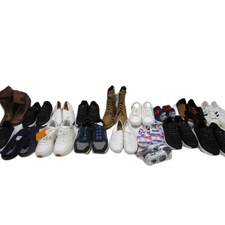 18 Paires de chaussures a 3€