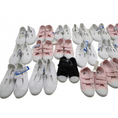 27 Paires de chaussures a 0.80€