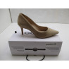 17 paires de chaussures a 3.50€