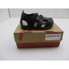 17 paires de chaussures a 3.50€