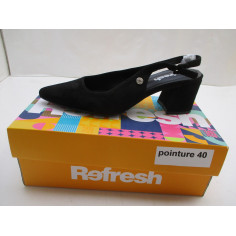 17 paires de chaussures a 3.50€
