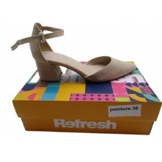 7 paires de chaussures a 3.50€