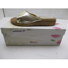 10 paires de chaussures a 3.50€