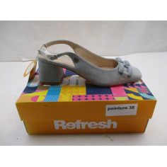 12 Paires de chaussures a 3€