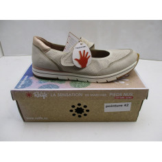 6 Paires de chaussures a 3€